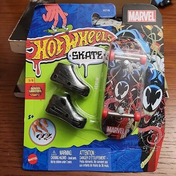 Hot Wheels Skate Marvel VENOM Toy Finger Skateboard New Rare Age 5+ HNG25 - Picture 1 of 2
